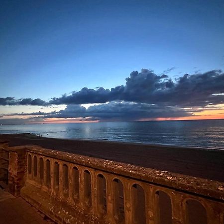 Sur La Plage / Enjoy The Beach Daire Cabourg Dış mekan fotoğraf